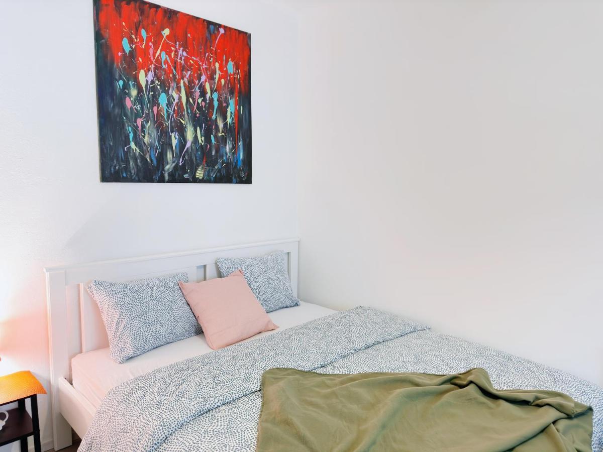 Charming Three Bedrooms Near Station Apartament Wiedeń
