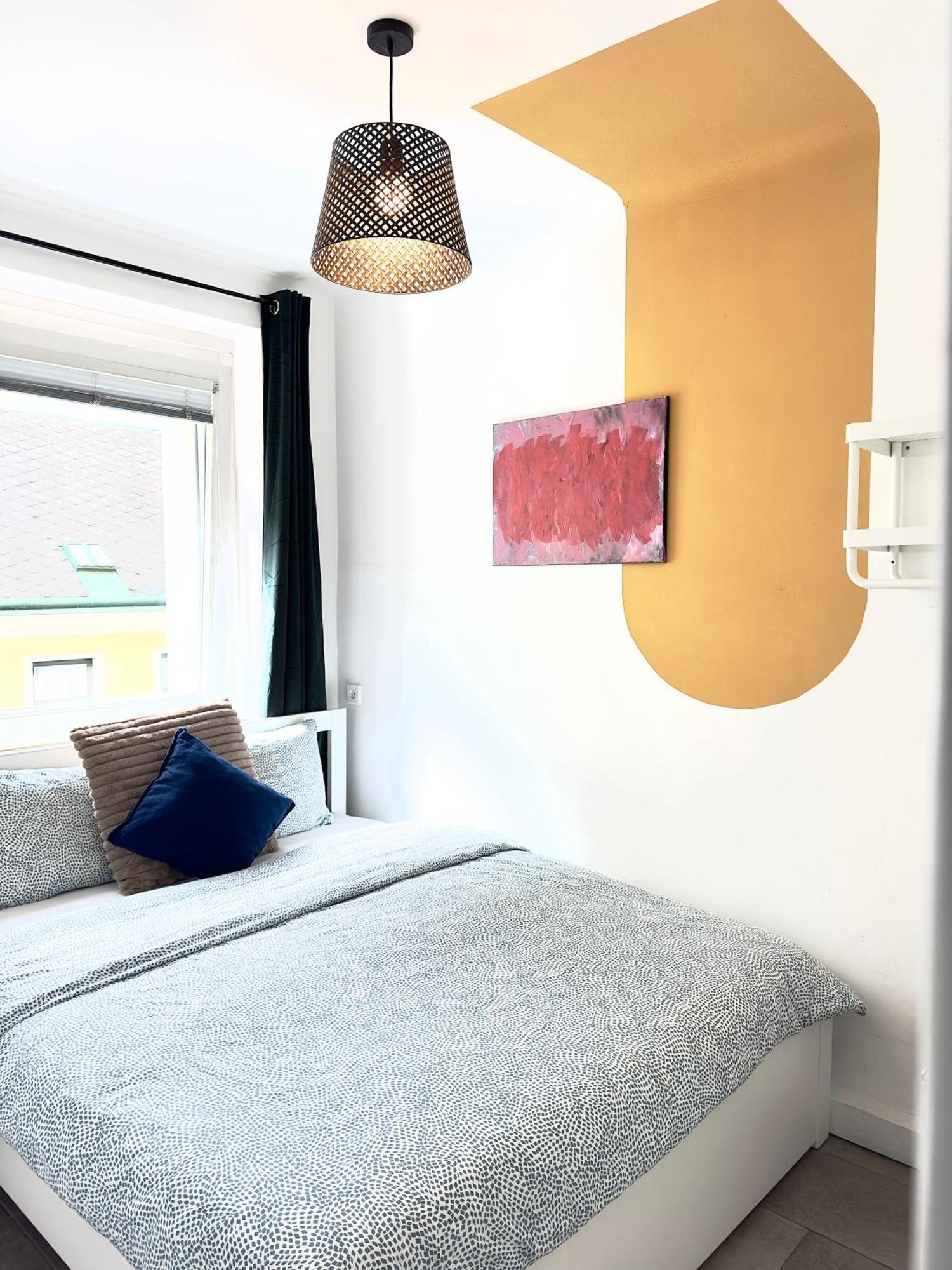 Apartament Charming Three Bedrooms Near Station *